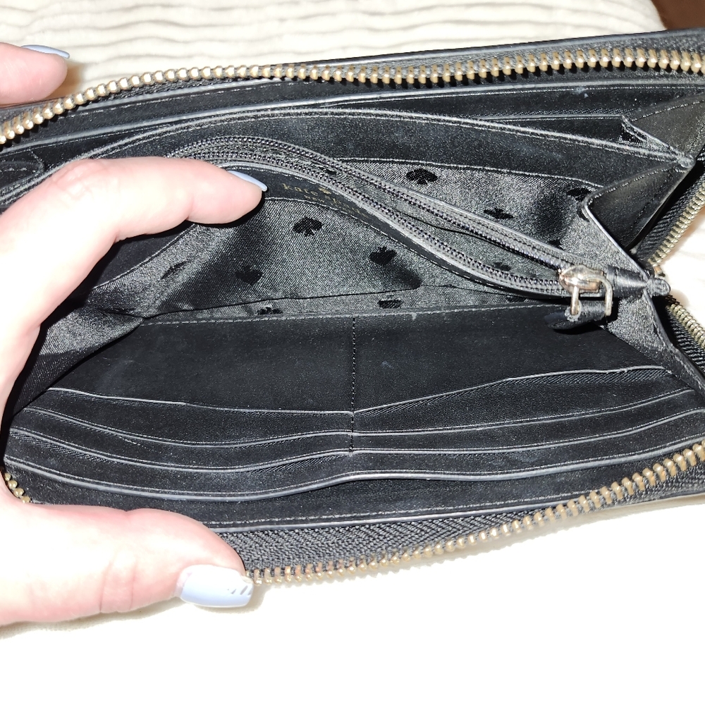 EUC Kate Spade bicolor continental zip wallet - Picture 5 of 11